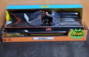 McFarlane Batman Classic 1966 Batmobile - Imagen 1 de 7