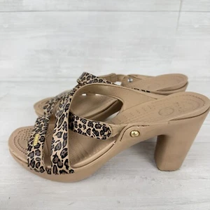 Crocs Women 10 Cyprus IV Heels Sandals Tan Leopard Print Slip On Strappy 16140 - Picture 1 of 10