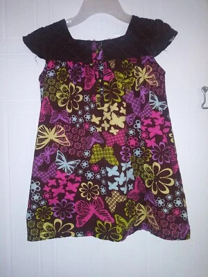 Vestido 4T para niñas Foto 1 de 4