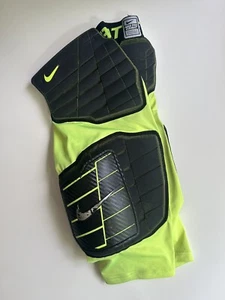 Herren Nike Pro Combat Fußballhose Volt Grün Large - Bild 1 von 2