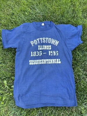 Camiseta Sesquicentenario Vintage Puntada Única Azul Pottstown Illinois 1835-1985 Foto 1 de 4