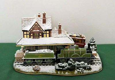 Lilliput Lane Illuminated Cottage - Bluebell Line - L2794 MIB. - Image 1 of 4