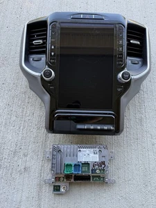 2020 2021 2022 2023 2024  RAM 1500 12” SCREEN WITH MODULE RECIEVER UC5 UNLOCKED - Picture 1 of 4