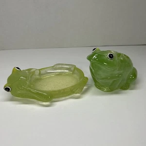 Jabonera acrílica Lucite Green Frog vintage y soporte para cepillo de dientes - Imagen 1 de 12