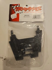 Traxxas 1/10 XO-1 Supercar * 2 BATTERY HOLD-DOWNS * 6426 - Picture 1 of 1
