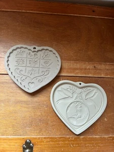 Lot of Pampered Chef GARDENS OF THE HEART & PEACE ON EARTH Heart Shaped Cookie - Picture 1 of 10