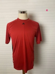 Camiseta Adidas Talla Mediana Roja Manga Corta Logo Para Hombre - Imagen 1 de 6
