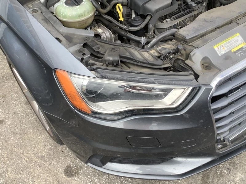 Passenger Headlight Xenon HID Self Adjusting Opt 8Q3 Fits 15-16 AUDI A3 3711929 - Image 1 of 1