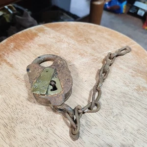 Vintage Rusty Padlock - Antique Railroad (No Key) - Picture 1 of 8