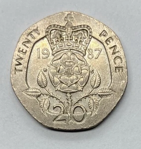 1987 Great Britain 20 Pence Coin - KM# 939 - Picture 1 of 4