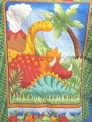 Edredón de panel de dinosaurio bebé hecho a mano 50"x 38" hermoso respaldo VER DETALLES A-26 Foto 1 de 4