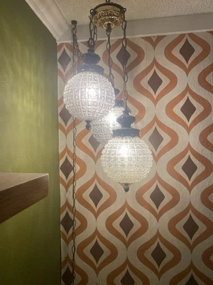 Beautiful Vintage Triple Swag Hanging Light With 3 Lights. - Image 1 of 3