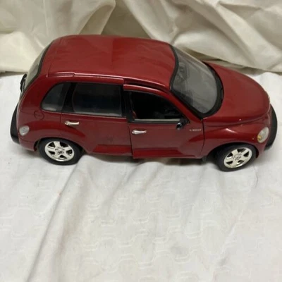 Gate 2001 Red Chrysler PT Cruiser 1/18 Die-cast Model Car, New, in Box - Image 1 of 4