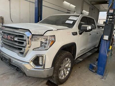 Módulo de control de asistencia de estacionamiento usado se adapta a: camioneta GMC Sierra 1500 2020 asistencia al conductor Foto 1 de 4