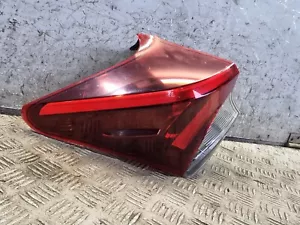 TOYOTA AURIS brake LIGHT REAR LEFT NSR HATCH BACK 2017 auris BRAKE LIGHT NSR - Picture 1 of 12