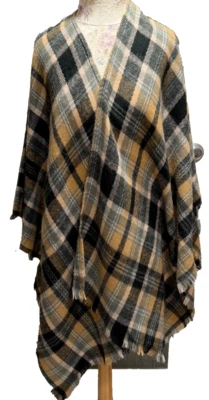 Mantón tejido a cuadros acrílico Steve Madden, poncho Foto 1 de 4