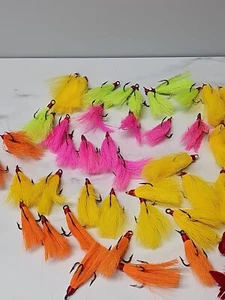 15 Dressed Treble Hooks with Assorted Colors * Hook size 1/0 --- 3.2cm Length * - Picture 1 of 5