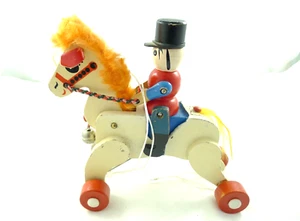 VECCHIO GIOCATTOLO LEGNO VINTAGE GIOCO CARRETTO CAVALLO RUOTE CAVALLINO - Foto 1 di 6