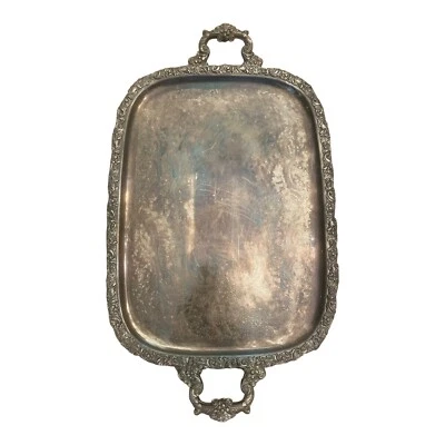 Bandeja para servir Wilcox International plateada ornamentada de colección grabada con asas con patas Foto 1 de 4