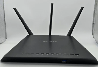 NETGEAR Nighthawk Smart Wi-Fi Router (R7000) - AC1900 Wireless Speed - Free S/H - Image 1 of 4