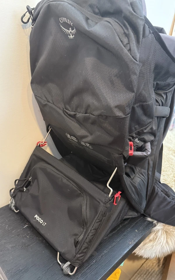 Mochila portabebés ligera Osprey Poco LT negra estrellada Foto 1 de 3