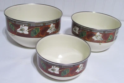 Conjunto de 3 tigelas de mistura Pfaltzgraff Mission Flower 8", 7" e 6" esmalte em aço - Imagem 1 de 4