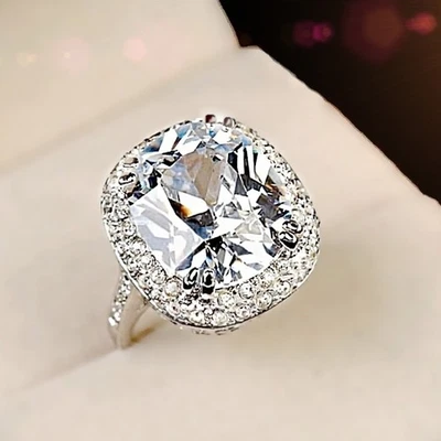 18K White/Rose Gold GF Made With SWAROVSKI Crystal Large Cushion Cocktail Ring Foto 1 de 3