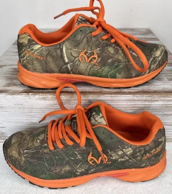 Realtree OUTFITTERS Camouflage Camo SHOES Sneakers BOYS SIZE 3 COBRA JR Orange - Image 1 of 4