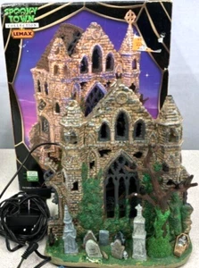 De colección 2006 Lemax Spooky Town Halloween Village - Ruinas góticas iluminadas - Imagen 1 de 5