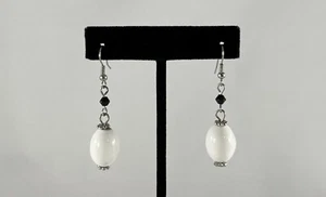 Premier Designs Jewelry - "Artzy" Silver Plated Glass White Dangle Earrings - Picture 1 of 3