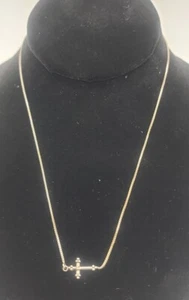 Vintage 16" sterling silver 925 necklace with small religious cross - Picture 1 of 7
