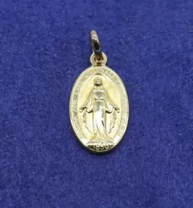 Ciondolo in oro giallo 18 kt Maria Madonna del Miracoloso 15/16" grammi 1,59 - Foto 1 di 5