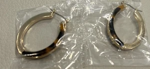 Avon Gold Coast  Hoop Earrings New In Original Box - Picture 1 of 7