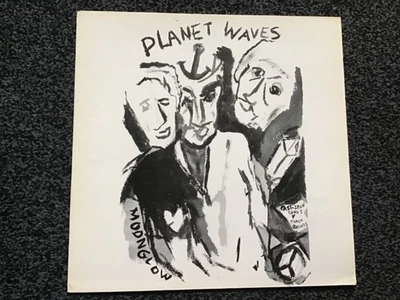BOB DYLAN - PLANET WAVES 1974 UK STEREO LP CBS 32154 EXCELLENT+ CONDITION  - Image 1 of 4
