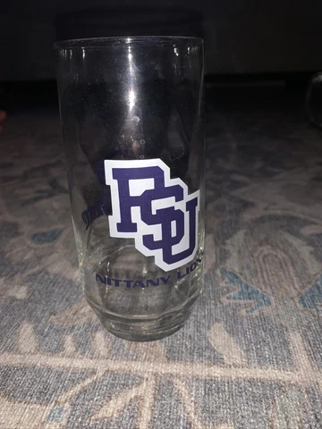 Vtg Penn State Uni (PSU) Nittany Lions 16 oz glasses Pennsylvania NCAA Cover