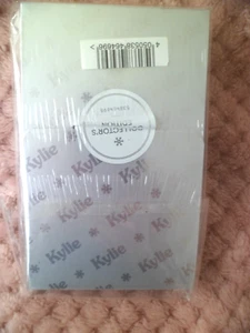 B/NEW & SEALED KYLIE MINOGUE ALBUM GOLDEN SILVER LIMITED CHRISTMAS EDITION - Picture 1 of 4