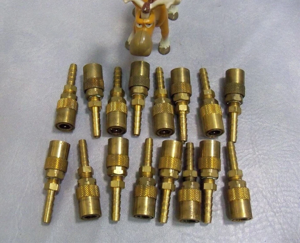 PPE 200 1/8" Female Hose Quick Disconnect With 1/4" Male Hose Barb Lot of 16 - Image 1 of 4