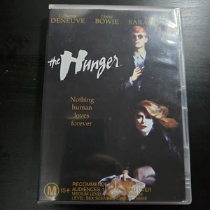 The Hunger (1983) (DVD) Beth Ehlers Catherine Deneuve Cliff De Young TRACKED - Foto 1 di 3
