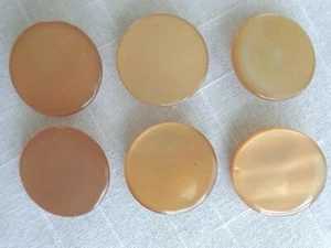 Large Peach Colored Iridescent 6 Round Vintage Buttons 1 loop (#3681). - Picture 1 of 5