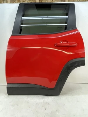 Jeep Renegade 2015-2018 puerta completa trasera izquierda lado del conductor roja OEM Foto 1 de 4
