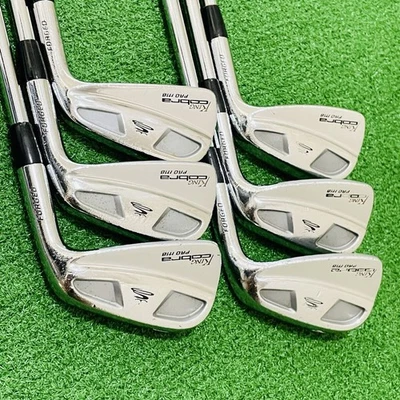 Cobra Right Handed Iron Set PRO MB FORGED 5-9P Dynamic Gold Flex S200 - Image 1 of 4