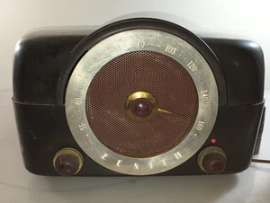 Zenith Cobra-matic Plattenspieler Radio 6H02 Gehäuse - Bakelit - Powers On - Bild 1 von 21