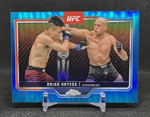 2025 Topps Chrome UFC Brian Ortega #69 Blue Refractor /150 Featherweight SP - Bild 1 von 3