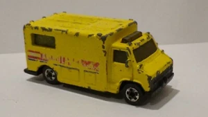 Hot Wheels Ambulance Yellow Back Doors Open Die Cast Car 1988 Vintage Malaysia - Picture 1 of 7