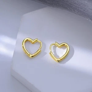 Women Girl 925 Silver Plated Heart Shape Plain Huggie Hoop Earrings 15mm TH1 - Picture 1 of 7