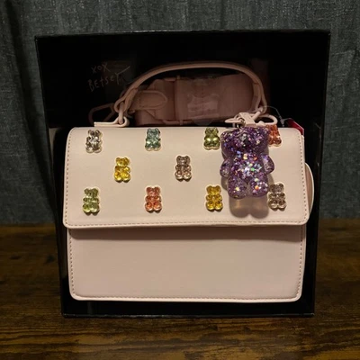 Новый с Ярлыками Betsy Johnson румяна розовый жевательный медведь Дамская сумка / сумочка через плечо с Gummy подвеска - Изображение 1 из 4