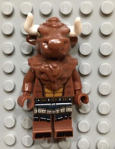LEGO Series 6 8827 Minotaur Bull Minifigure Brown cow farm animal Castle Kingom - Picture 1 of 3