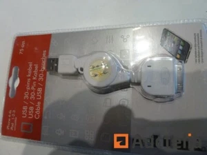 Cable USB/30-: Iphone 4-4S : 360 Pièces : 10 € le tout - Afbeelding 1 van 4