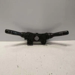 Interruptor combinado Toyota Yaris hatchback NCP13# 2014 2015 2016 2017 2018 2019 - Imagen 1 de 8