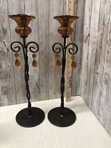 2 schmiedeeiserne Schnörkel Bernstein Hänger Kerzenhalter Glas verziert. Kostenloser Versand - Bild 1 von 15